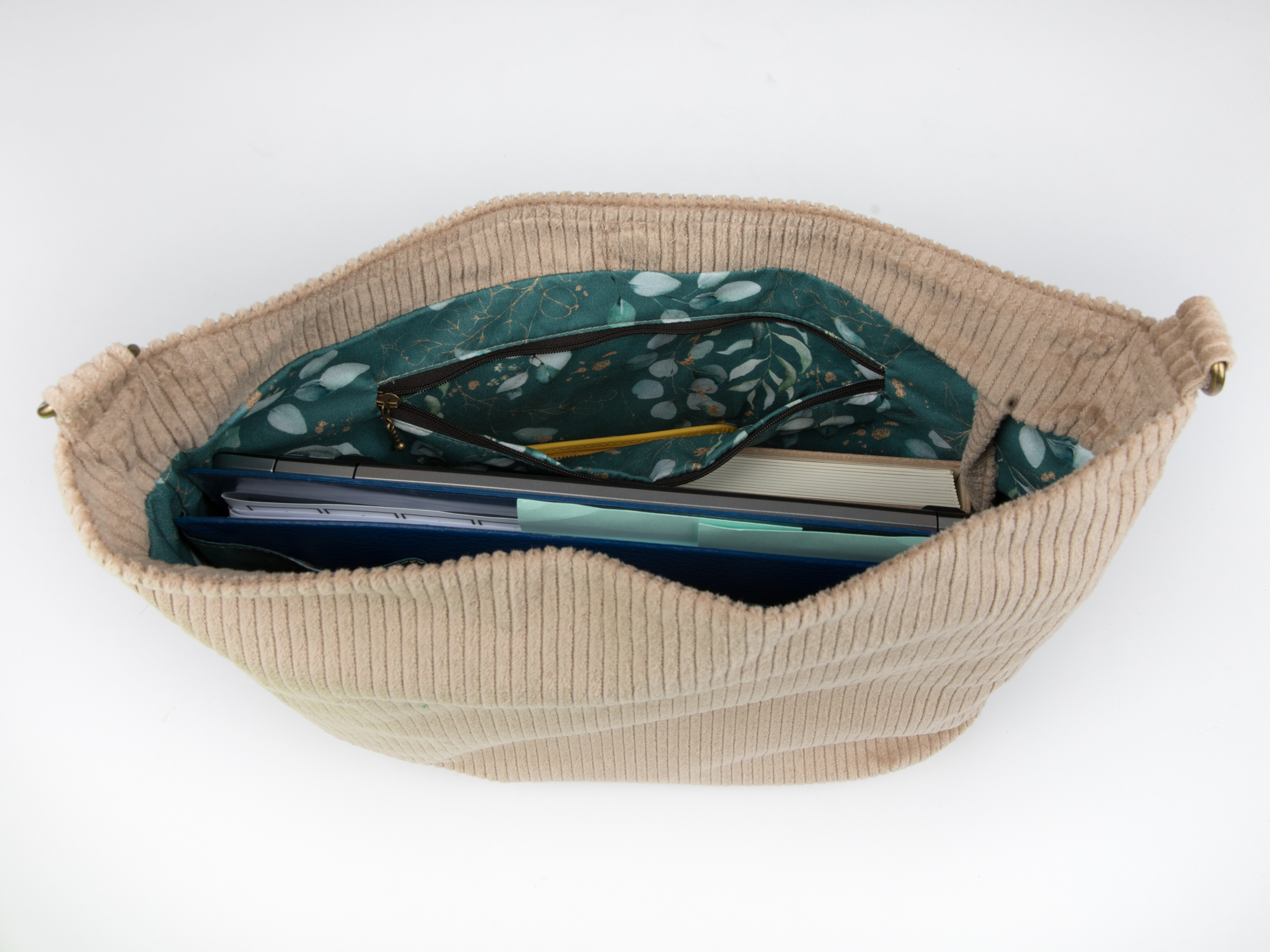 Cordtasche in Taupe – Shopper in 3 Größen – Bild 11