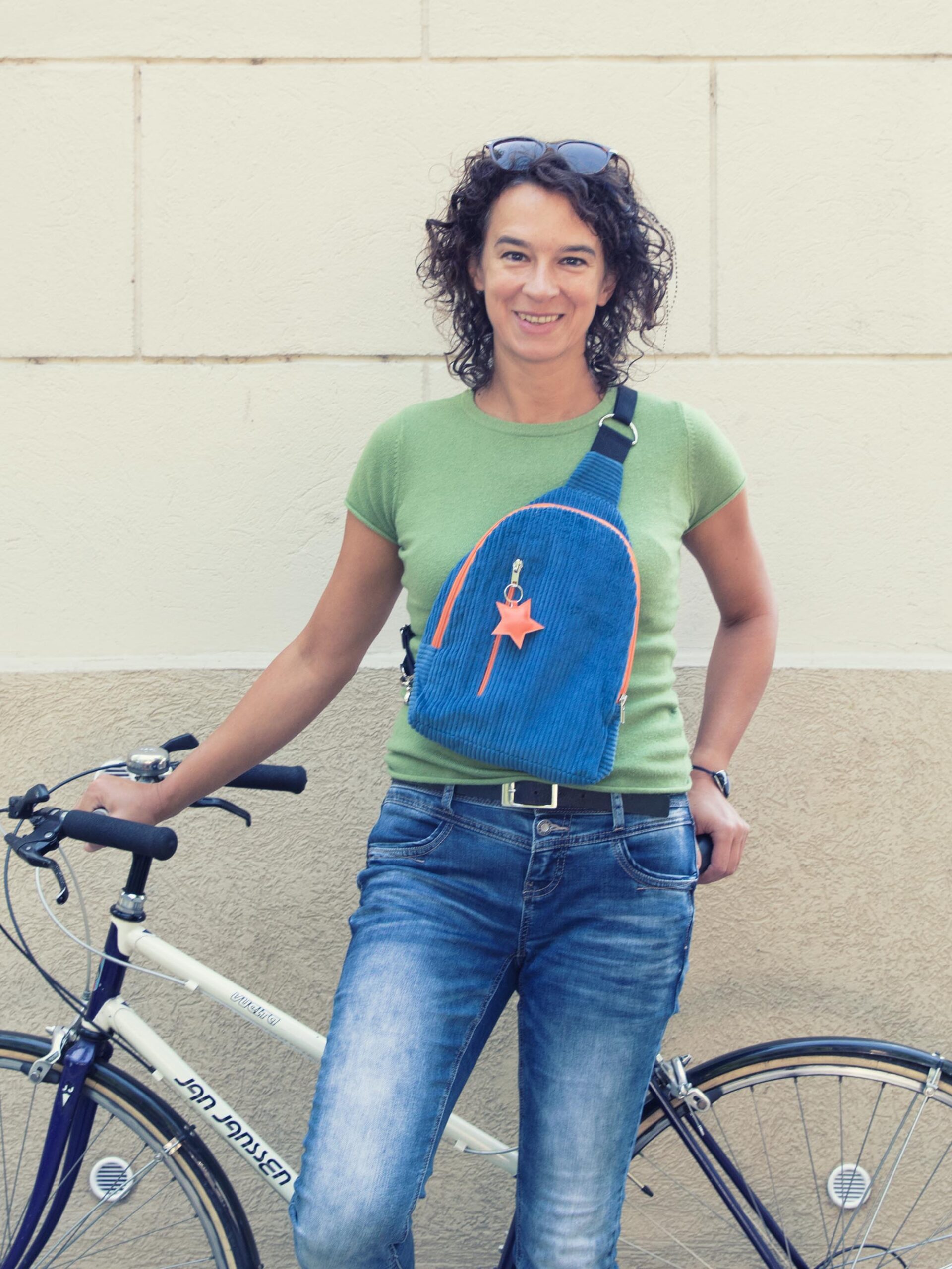 City Rucksack, Sling Bag Cord, Crossbody Tasche, viele Farben